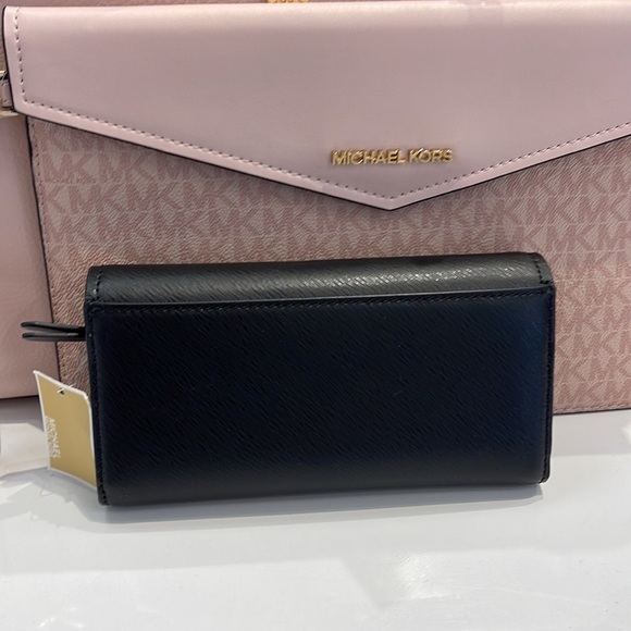 Michael Kors Mimi Large Saffiano Leather Bi-Fold Continental Wallet
Black - Picture 14 of 16